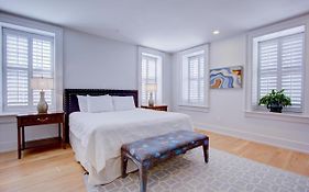 The Charleston Chestnut Mansion